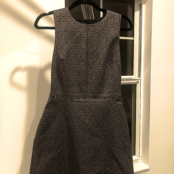 EUC | GAP Black and Muted Gold A-Line Dress w/ Pockets - Picture 3 of 7